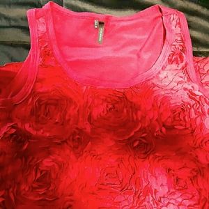 Burgundy tank t shirt rose detail
